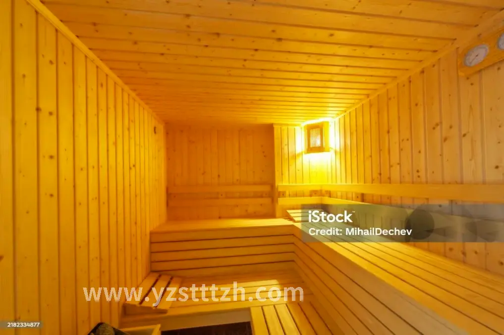 桑拿房热气腾腾